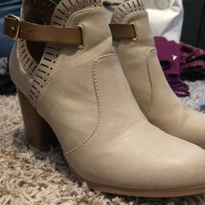 Qupid lazer cut design chunky heels